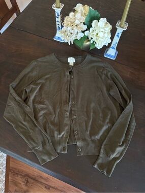 H&M Olive Green Button Front Crewneck Cardigan